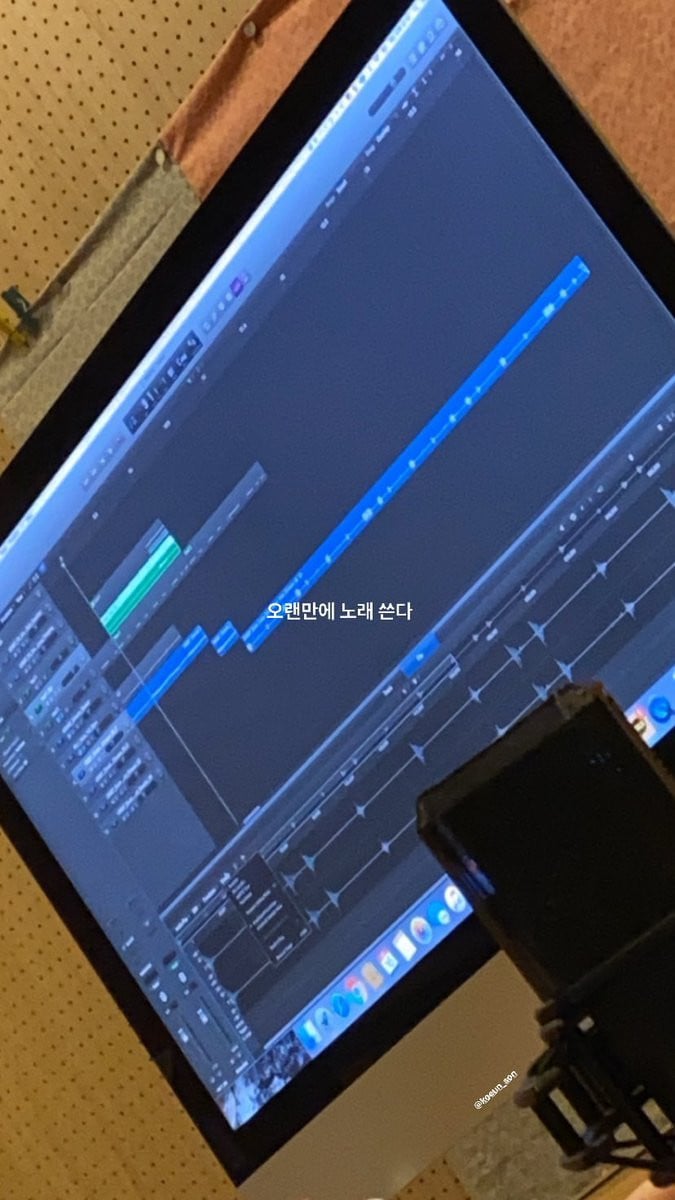 Йери (Red Velvet) работает над новой песней
