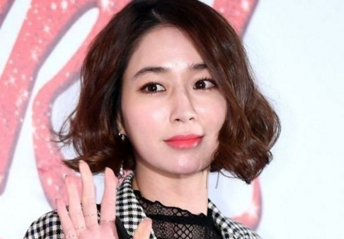 Lee Min Jung