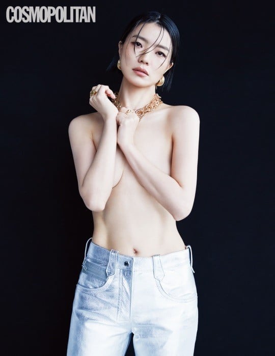 Ан Ён Ми в откровенной фотосессии для Cosmopolitan