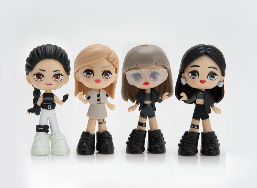 Funko on X: Coming soon: BLACKPINK makes their debut as officially  licensed Funko collectibles! Sign up to be notified when Pop! JISOO, Pop!  JENNIE, Pop! ROSÉ, and Pop! LISA are available at