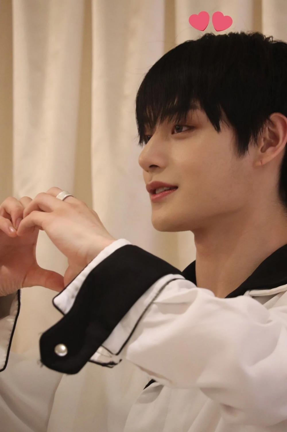 A Male Idol Who Is Not Well known Despite His Good Looks Allkpop