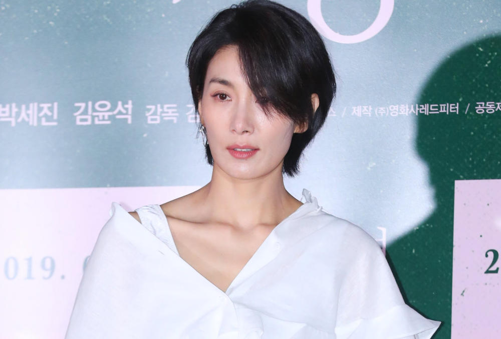 Ким Со Хён вступила в конфликт со своим агентством по поводу расторжения контракта