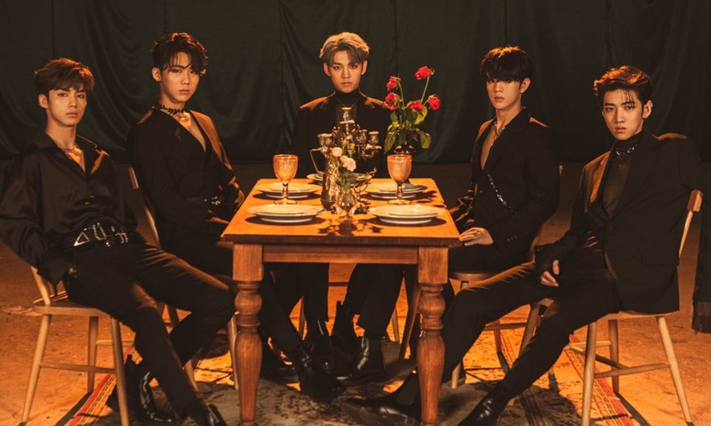 DONGKIZ releases another group teaser photo for '自我 The Conscious