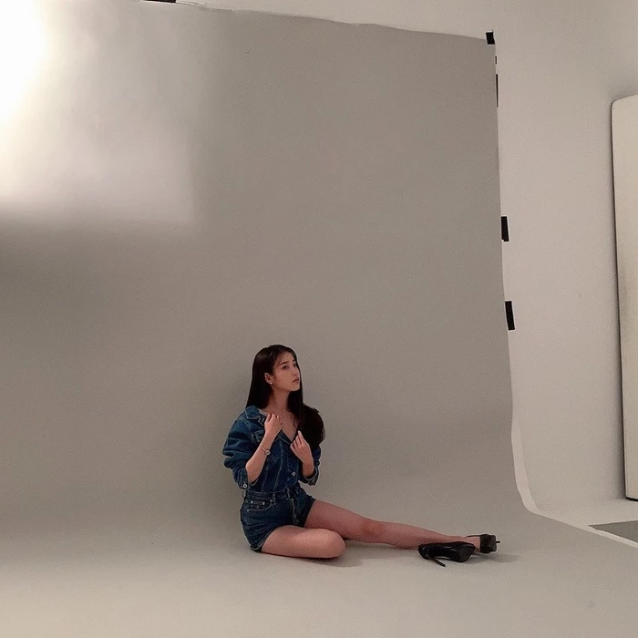 IU surprises netizens with her sexy charm instead of her 
