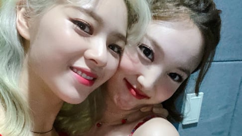 TWICE, Nayeon, Jeongyeon