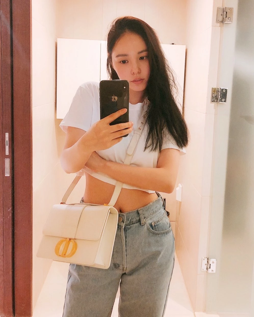 Мин Хе Рин обновила Instagram впервые за 4 месяца