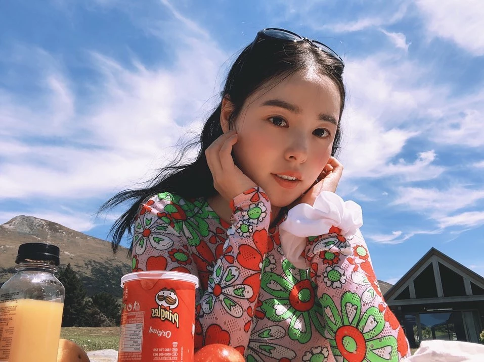Мин Хе Рин обновила Instagram впервые за 4 месяца