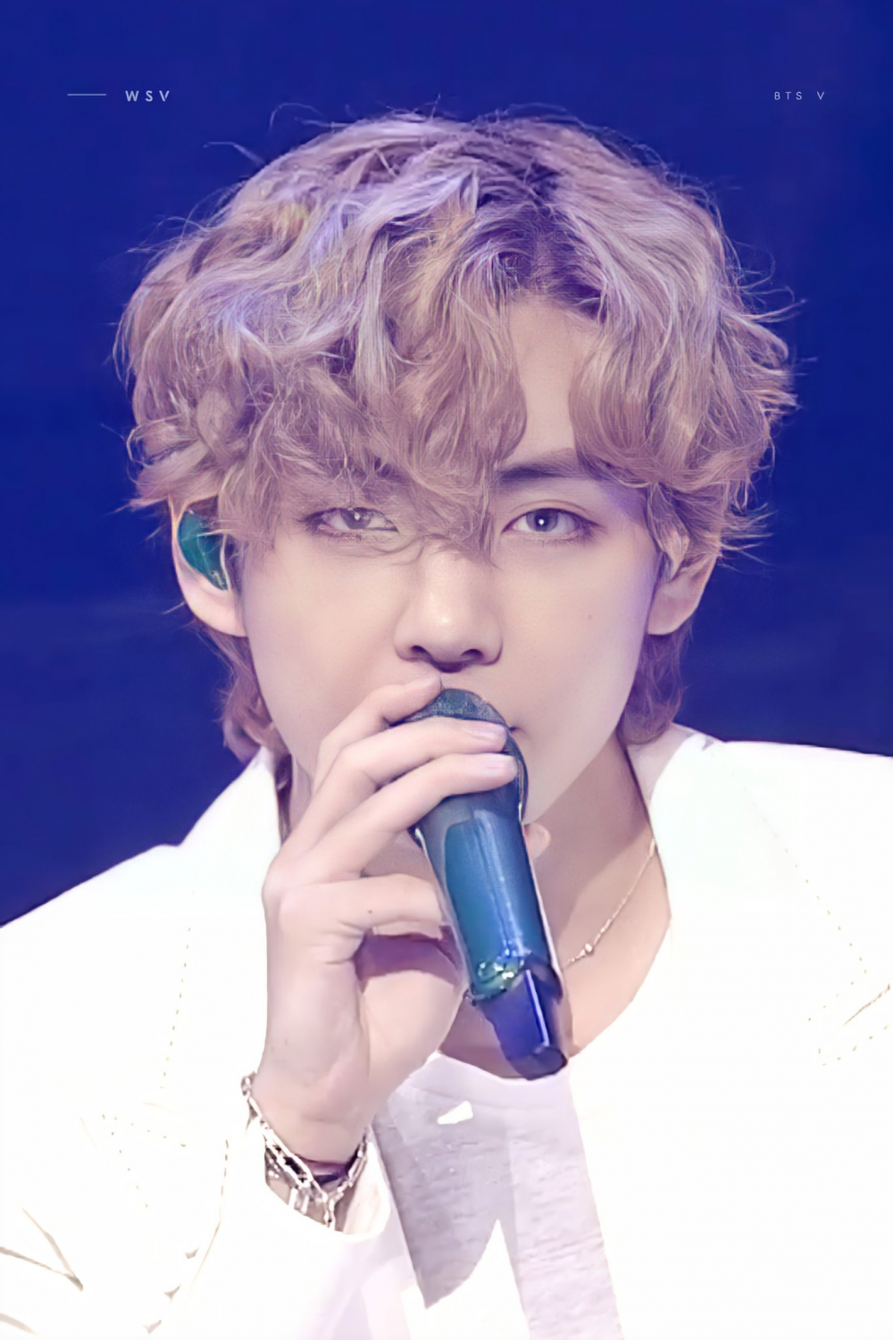 King Of Stage Presence Bts V Dominated Sns Even In Online Gig Following Bts S Performance At Lotte Duty Free Family Concert Allkpop