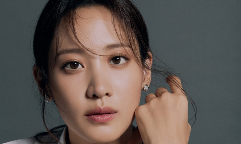 Soo Hyun (Claudia Kim)