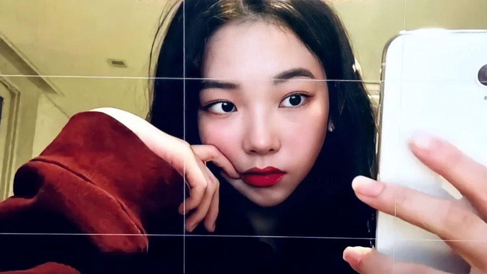 Netizens talk about how aespa member Karina looks so different with