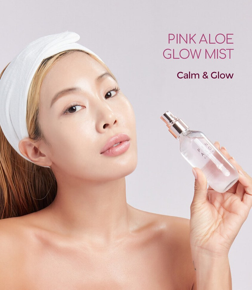 Jessi представила свежий образ в рекламе косметического средства "Pink Aloe"