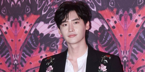 Lee Jong Suk