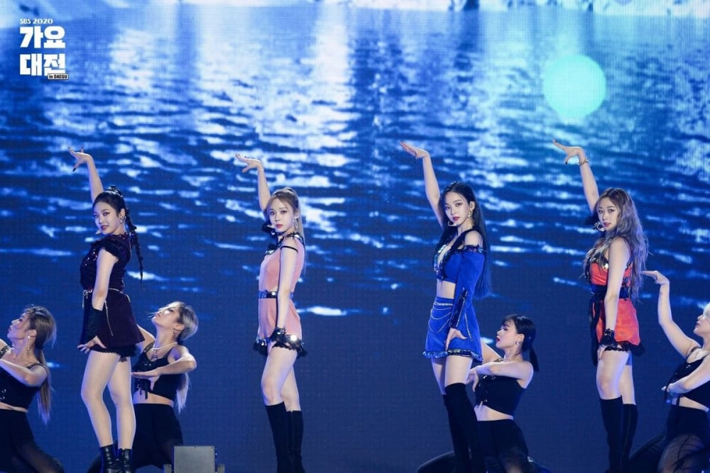 Нетизены раскритиковали стилистов aespa за сомнительные наряды для 2020 SBS Gayo Daejeon