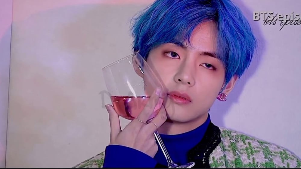 Taehyung Bts V GIF  Taehyung Bts V Blue Hair  Discover  Share GIFs