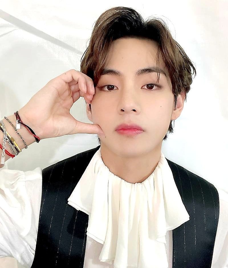 BTS's V emerges as one of the top most-followed soloists ...