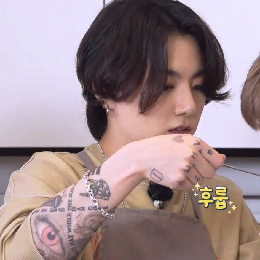 Korean netizens have mixed reactions to Jungkook's arm tattoos | allkpop