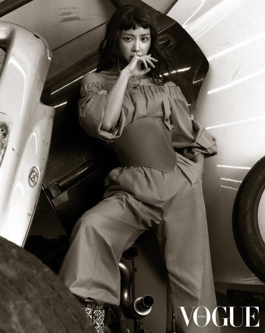 Сильная женщина Ли Ши Ён в фотосессии для Vogue Korea