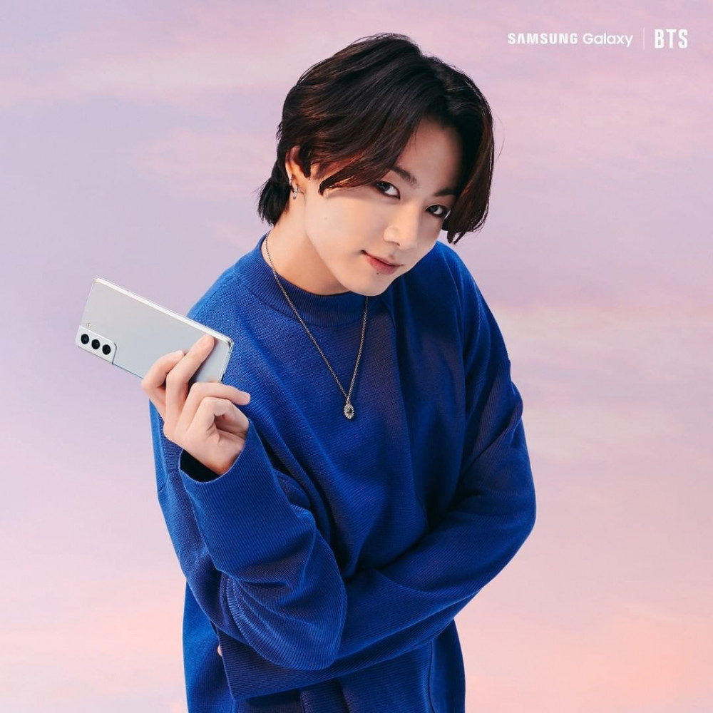 BTS в ярких рекламных фото для серии Samsung Galaxy