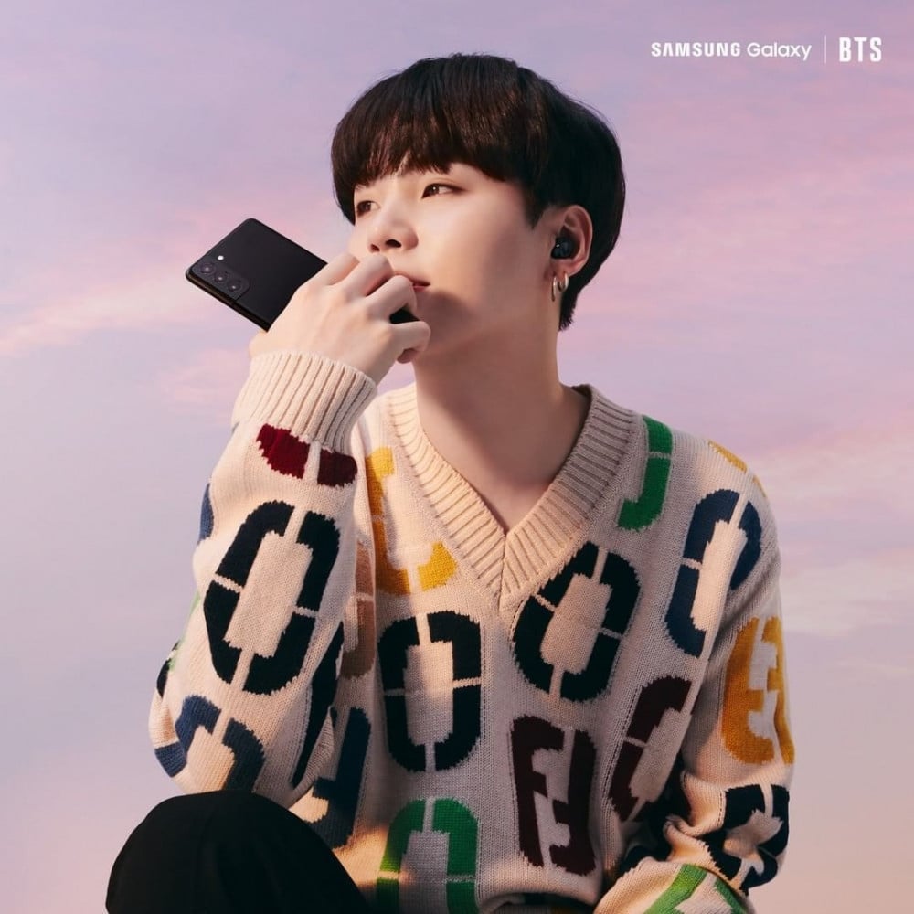 BTS в ярких рекламных фото для серии Samsung Galaxy