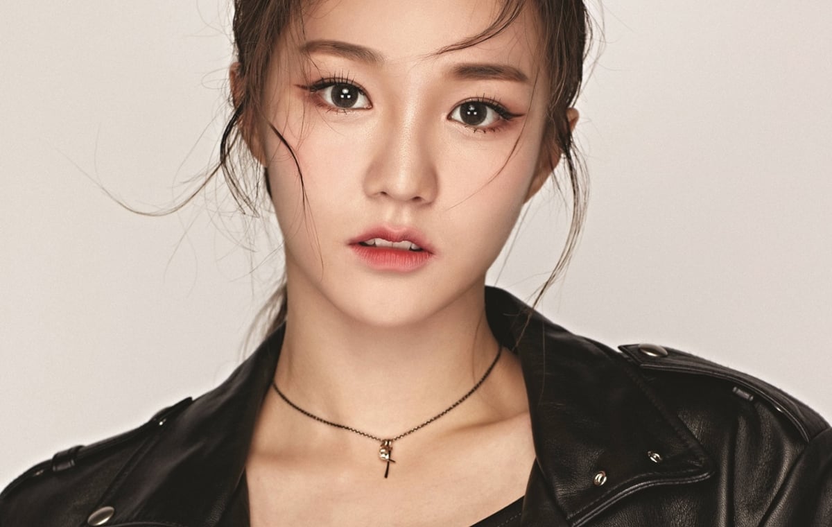 минсо woo ah. Woo ah nana. Woo ah. Nana wooah. Songyee из woo!ah!.