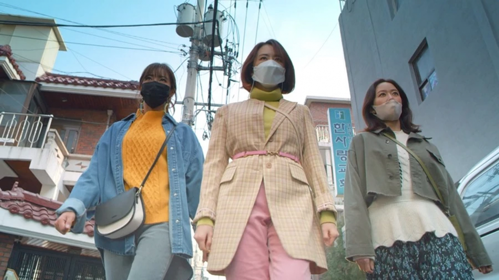В одной из корейских дорам наконец появились персонажи в масках