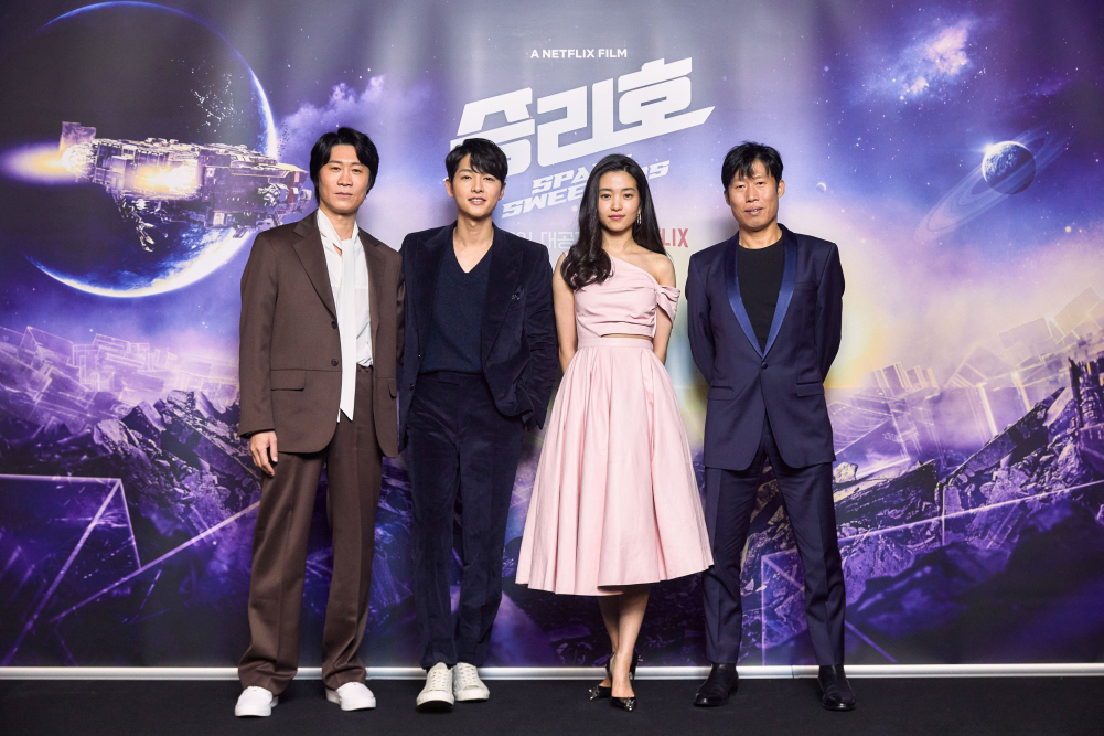 Сон Джун Ки ответил на критику по отношению к новому фильму «Зов победы» с его участием