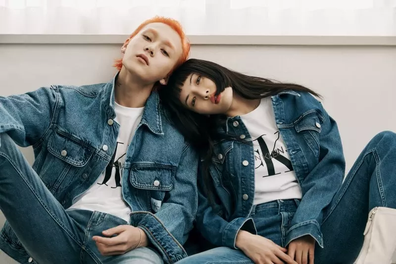 Calvin klein couple t hot sale shirt