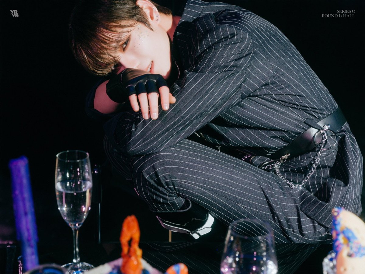 VERIVERY's Gyehyeon & Yeonho take on a darker look in 'Series 'O' Round