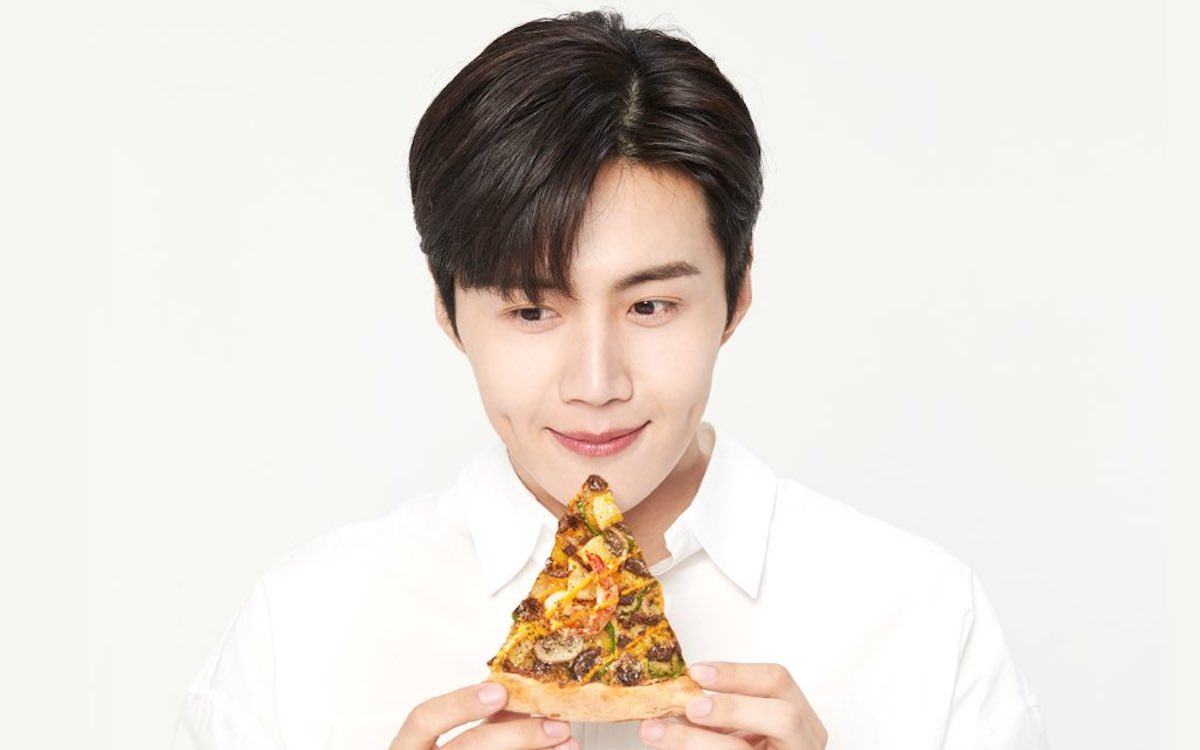 'Domino's Pizza Korea' announces its brand new model to take over for