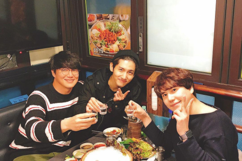 Sung Si Kyung, Kyuhyun, Changmin