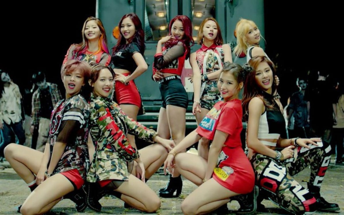 Twice S Like Ooh Ahh Becomes Group S 6th Mv To Surpass 400m Youtube Views Allkpop