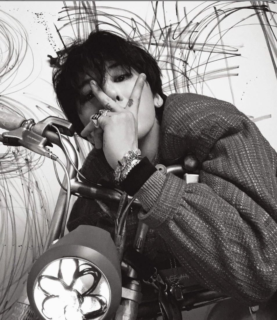 G-Dragon в фотосессии для Dazed Korea