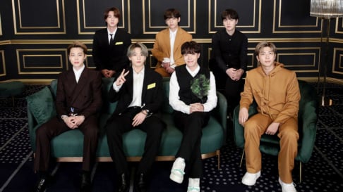 BTS, V, Jungkook, Jimin, Jin, J-Hope, SUGA, RM (Rap Monster), FANATICS, Momoland