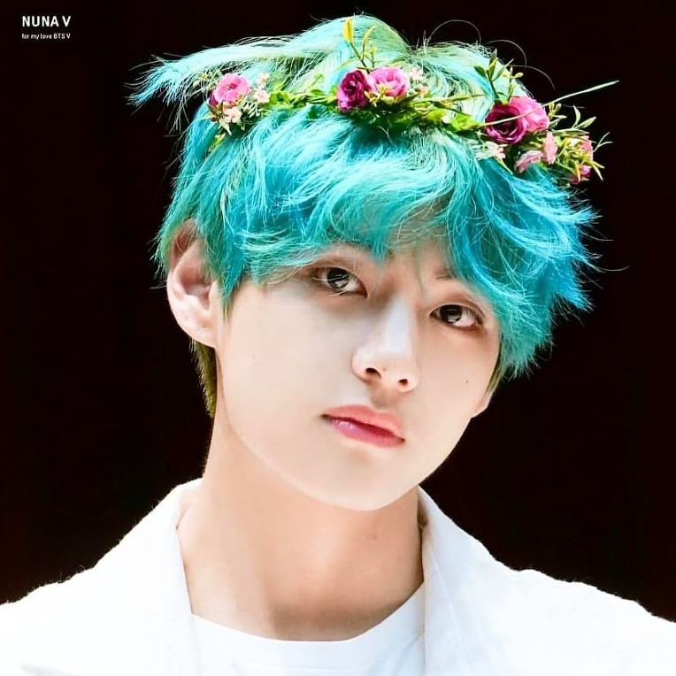 Japanese actor Takeuchi Ryoma says BTS's V is so handsome that it would