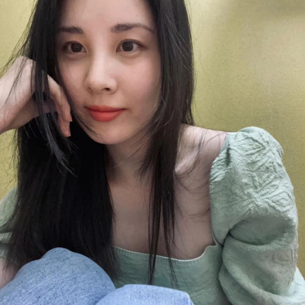Нетизены поддерживают Сохён под её новой публикацией в Instagram