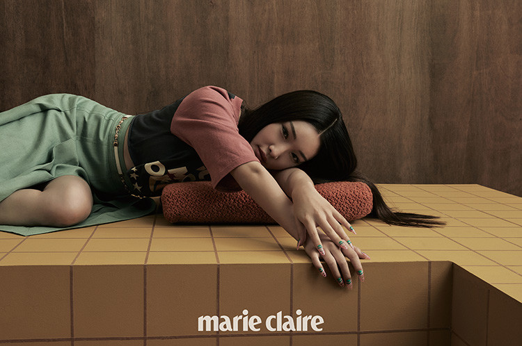 Ким Чонха и Сонми объединились для фотосесии в майском номере журнала Marie Claire Korea