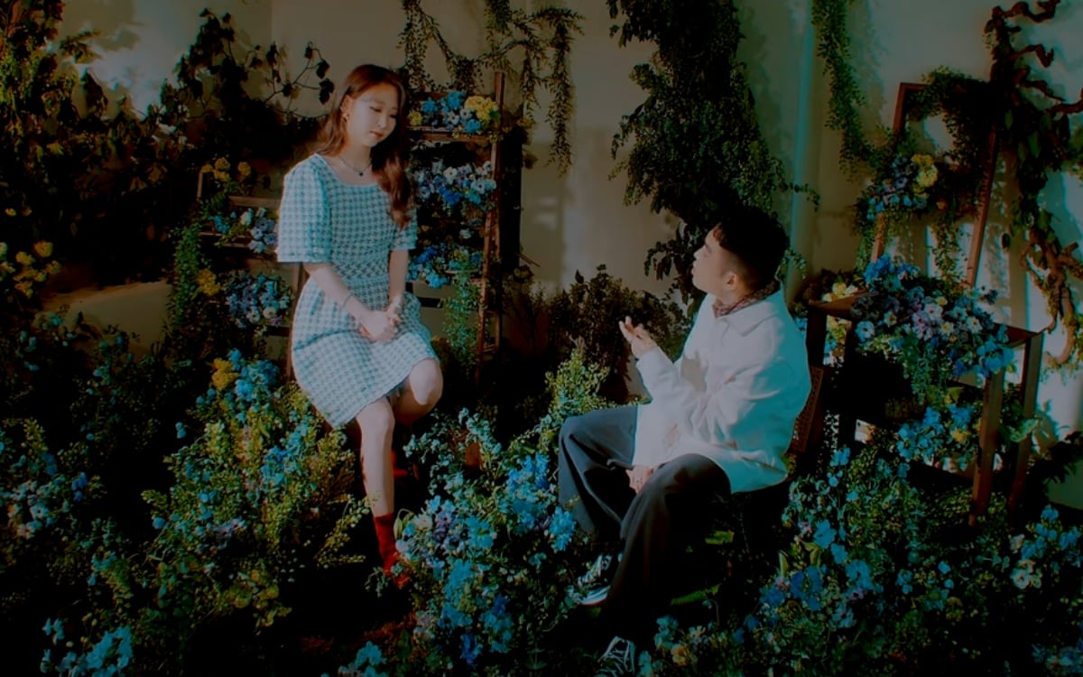 Bumkey and MAMAMOO's Moon Byul show off chemistry in MV for collaboration single 'The Lady' | allkpop