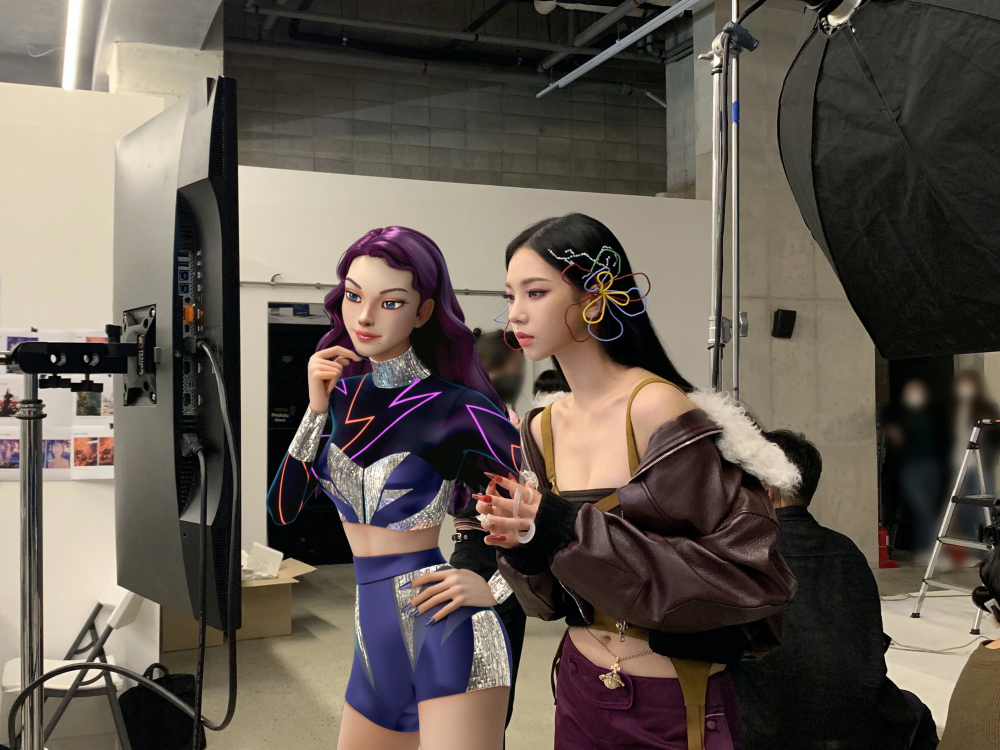 Aespa members and their AI counterparts show how they're getting ready