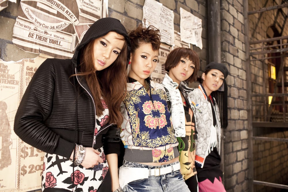 Как популярные k-pop группы выглядели во времена дебюта и последнего релиза