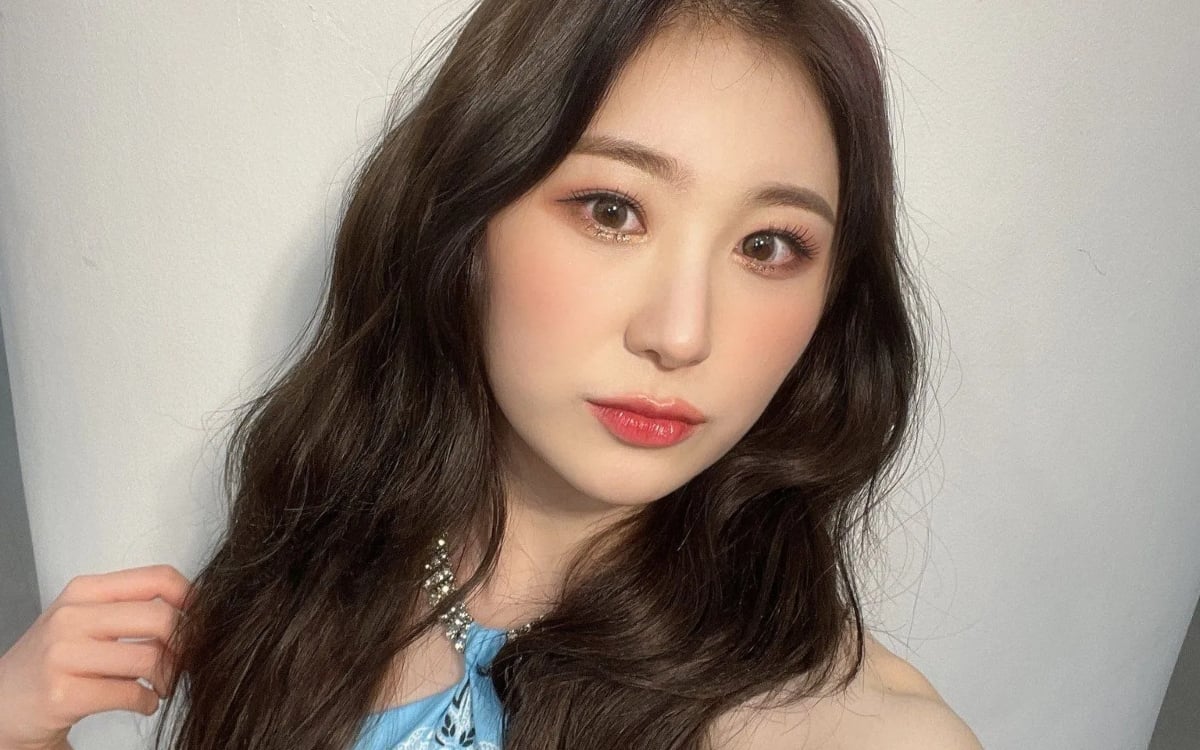 photo Iz*One's Lee Chae Yeon iz one s lee chae yeon opens up an