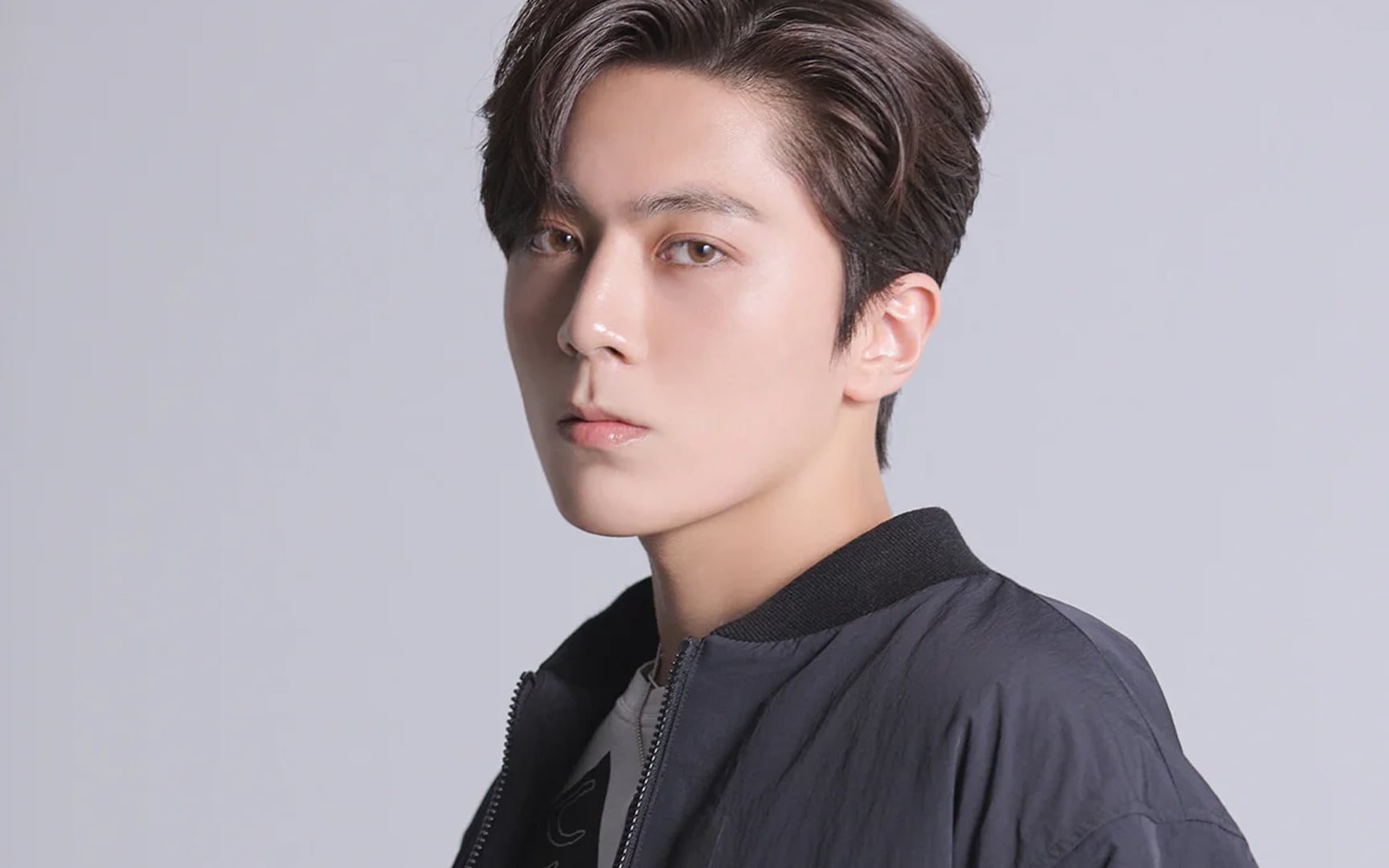 New boy group Just B unveils the profile photos of their fourth member