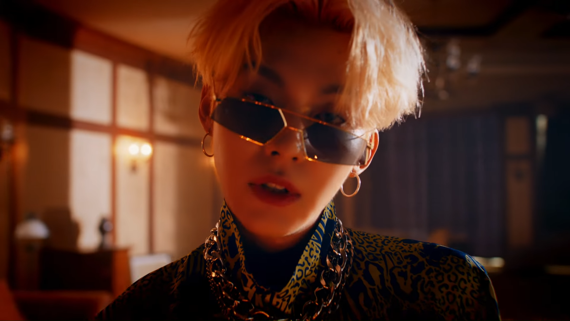 D1CE’s Woo Jin Young previews his solo debut with MV teaser for ‘Happy