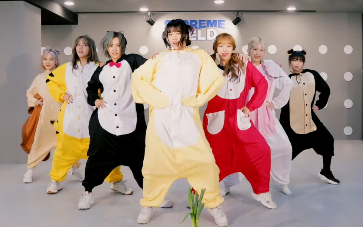 Bts onesie online pajamas
