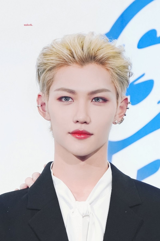 5 short Stray Kids Felix hairstyles perfect for the summer