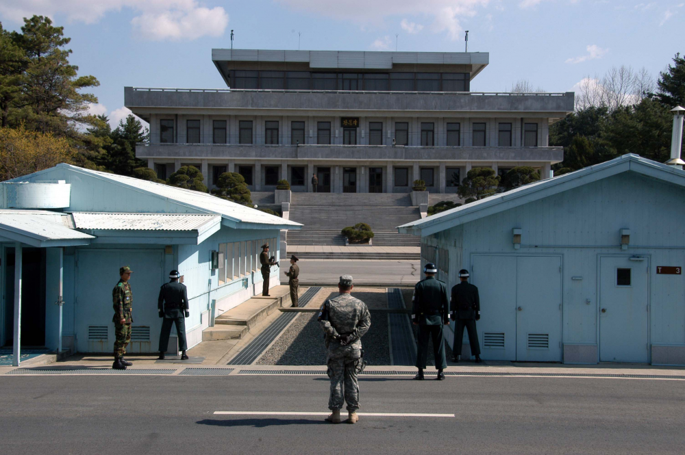 Молодые северокорейцы приговорены к 10–12 годам исправительных работ в трудовых лагерях за просмотр южнокорейских дорам, таких как «Пентхаус»