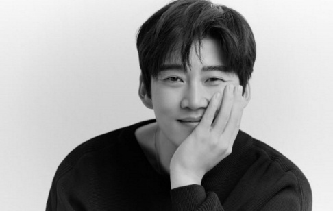 Yoon Kye Sang 