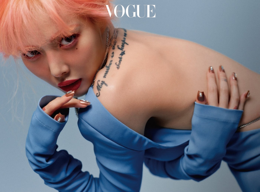 Хёна в фотосессии для Vogue Korea
