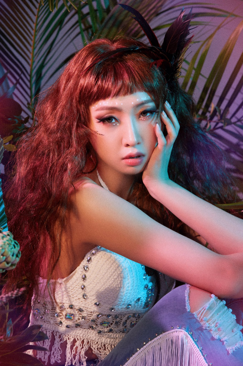 Minzy releases first spunky concept photo for her 3rd single 'Te Amo