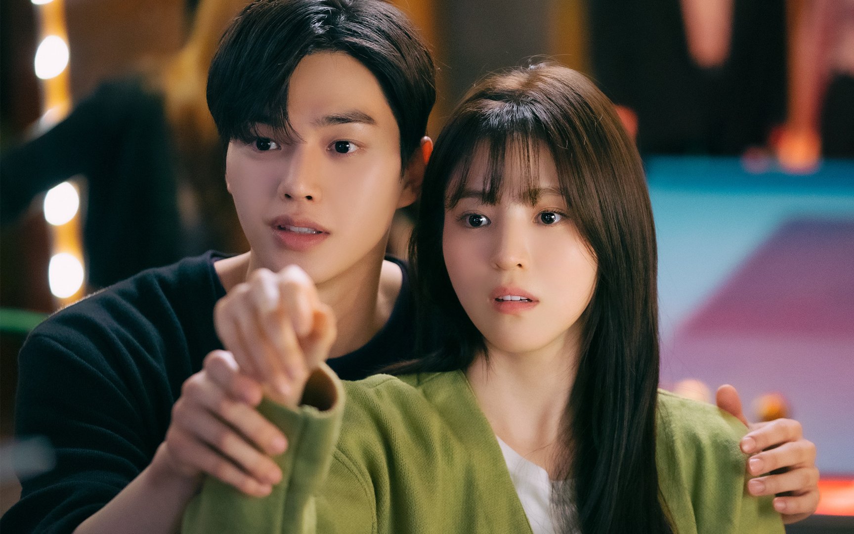 Netizens Speculate That Song Kang And Han So Hwee Are Dating Because Of Their Amazing Off Screen Chemistry Allkpop Netizens Speculate That Song Kang And Han So Hwee Are Dating Because Of Their Amazing Off Screen Chemistry Allkpop