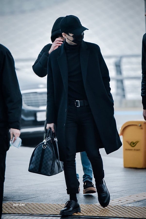 street style suga airport fashion